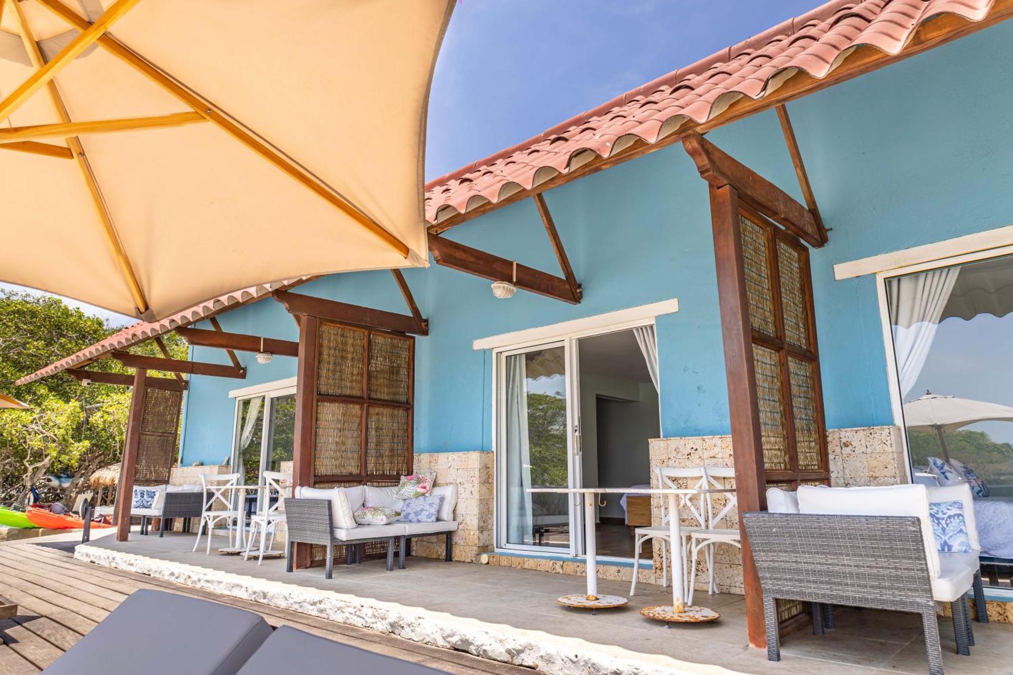Fragata Island House Guest house *