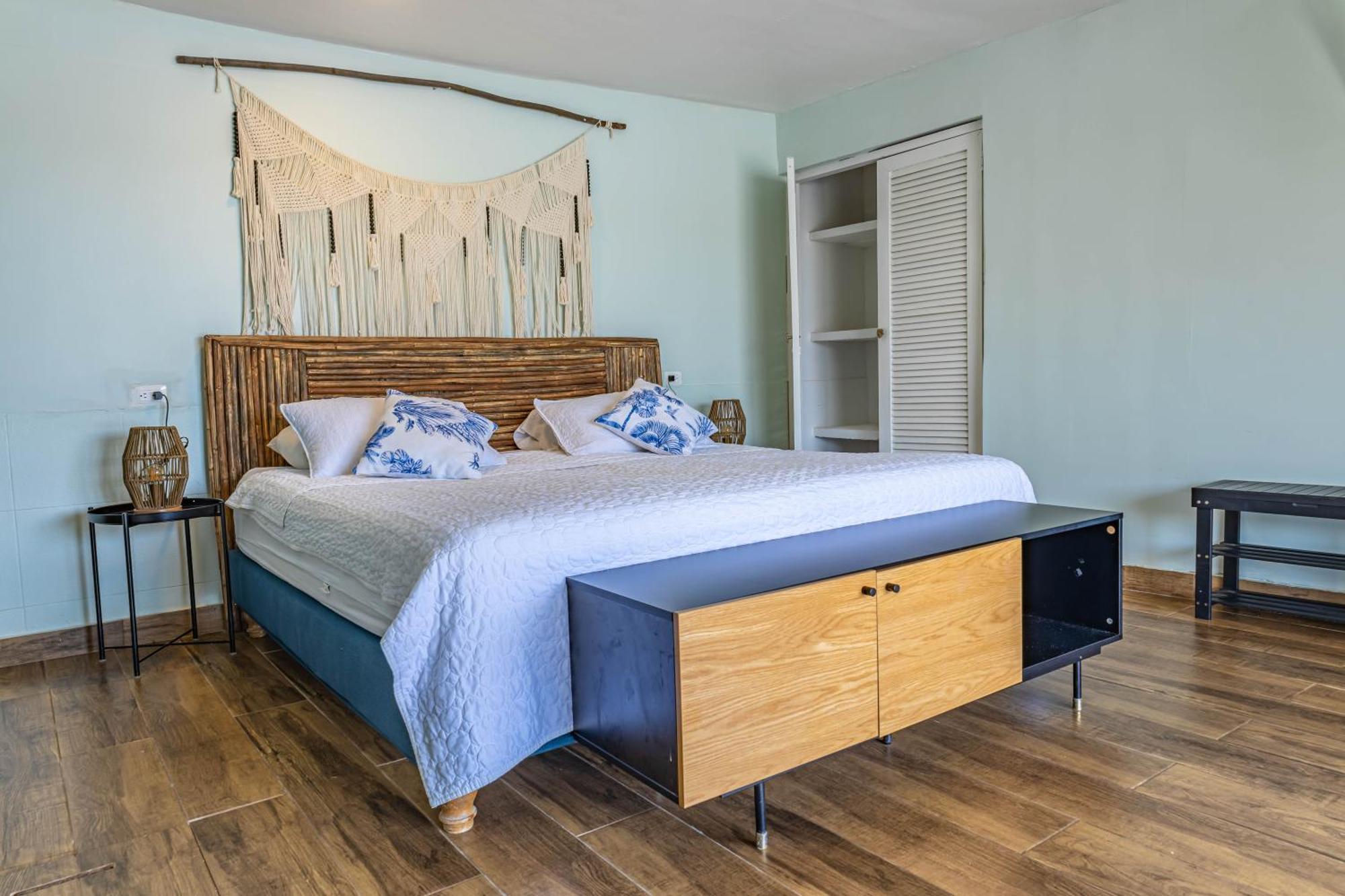 Guest house Fragata Island House Cartagena